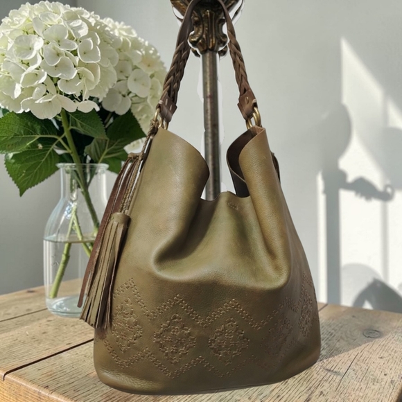 Isabella Fiore Handbags - Isabella Fiore Gisela Diamond Stitched Green Leather Hobo